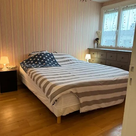 Apartment Periurbain De Paris Et Versailles *
